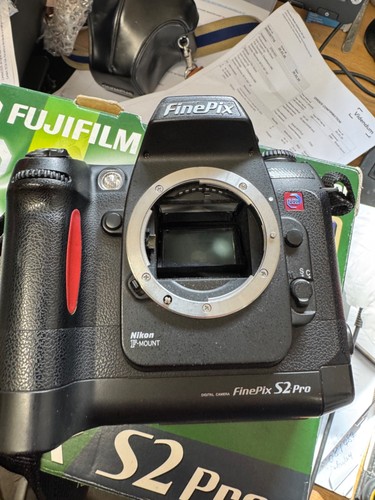 Fuji finepix pro - fuji,